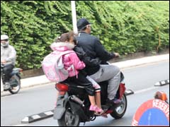 الأسبوع الوطني للسلامة الطرقية بآسفي يركز على الدرجات النارية الأسبوع الوطني العاشر للسلامة الطرقية يستهدف سائقي الدراجات