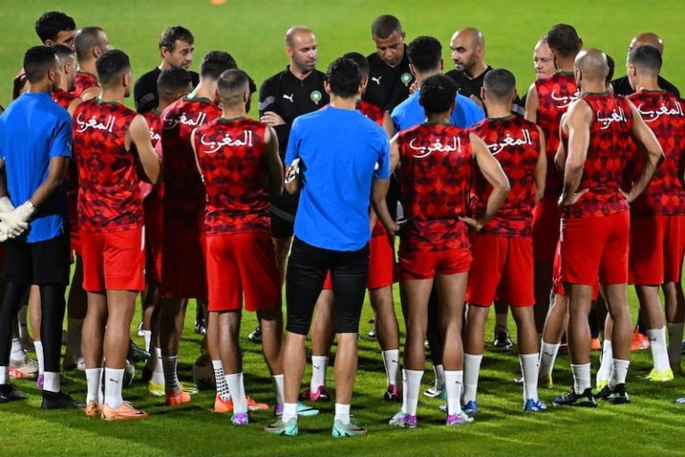 "الأسود" يواصلون التحضيرات لجنوب إفريقيا