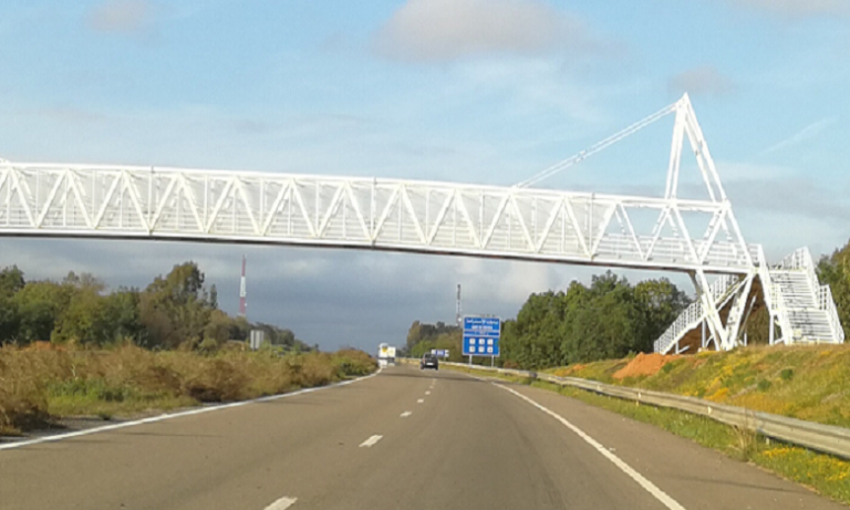 الأشغال بمحور الدار البيضاء- برشيد وراء تعطل الولوج إلى مطار محمد الخامس