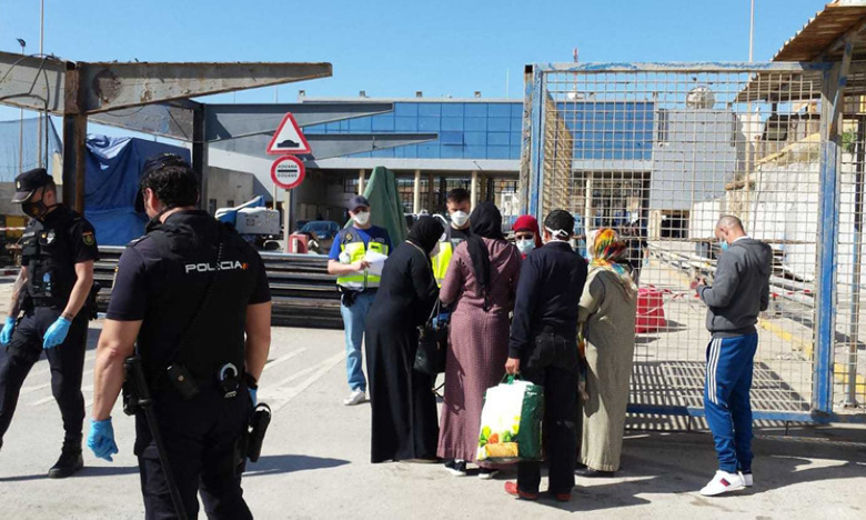 الإعلان عن إعادة مغاربة عالقين بسبتة المحتلة قبل رمضان