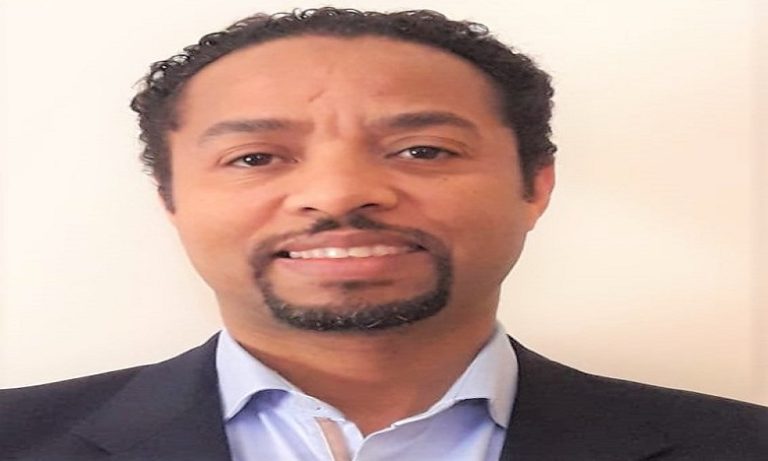 البروفيسور عبدالله بادو: الاستهتار بالتدابير الوقائية يجعل منا طرفا مباشرا في انتشار الجائحة في بلادنا