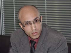 التربية تعود للآباء والتعليم للمدرسة محمد الشرقاوي