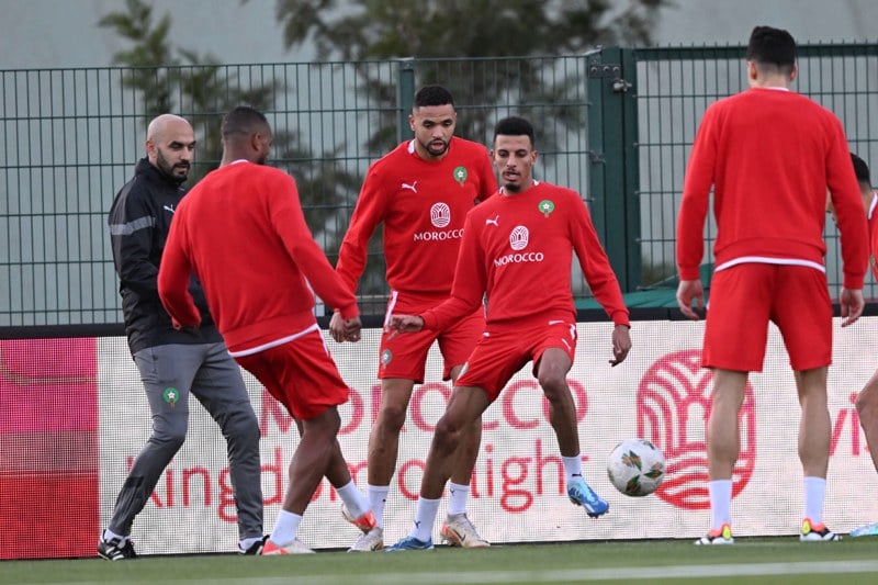 التركيز يسم تحضيرات "الأسود" في "الكان"