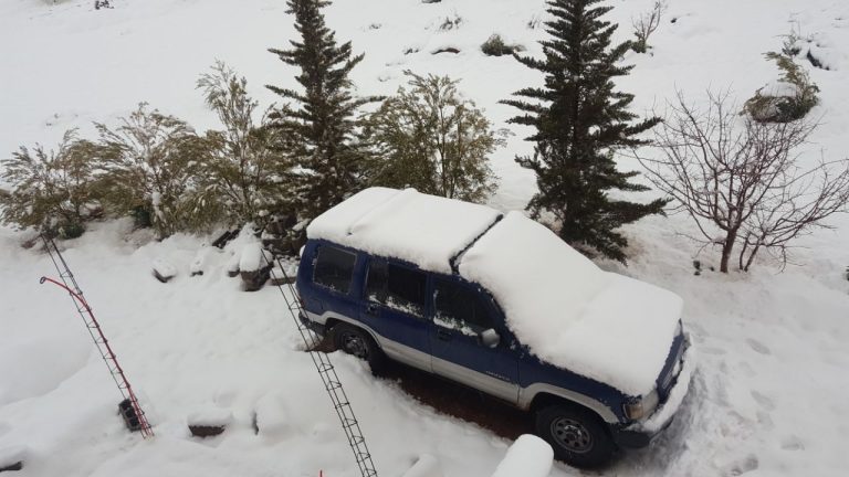 الثلوج تحاصر سكان إملشيل بعد بلوغ علوها مترا