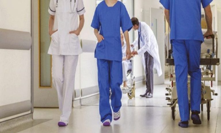 الجامعة الوطنية للصحة ترفض مشروع مرسوم تسوية ملف الممرضين ذوي تكوين سنتين