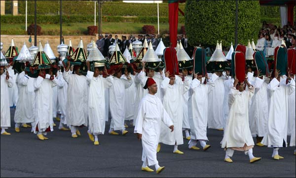 الزفاف المغربي.. تقاليد عريقة لم ينل منها الزمن الزفاف المغربي.. تقاليد عريقة لم ينل منها الزمن