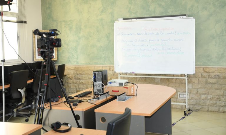 "الصحراء المغربية" تعاين عن قرب مبادرة "التعلم عن بعد"