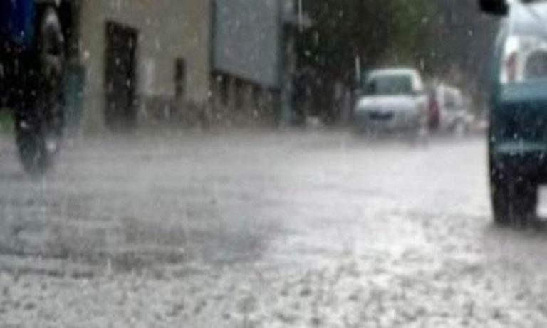 الطقس اليوم الجمعة.. زخات رعدية قوية مصحوبة بالبرد