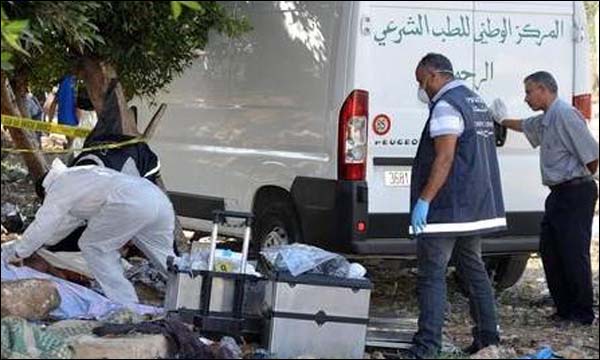 العثور على ثلاث جثث متحللة من أسرة واحدة قرب سطات عناصر من المركز الوطني للطب الشرعي (أرشيف)