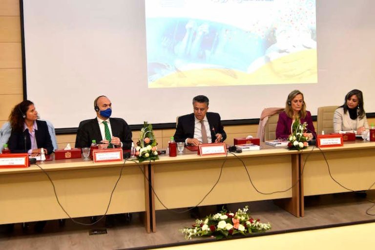 اللجنة الوطنية لتنسيق إجراءات مكافحة الاتجار بالبشر تقدم تقريرها السنوي الأول