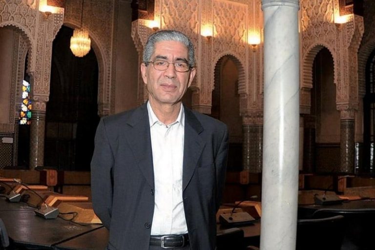 الماركسية والأديان والحقائق المعاصرة .. "مذكرات سجن" الراحل حرزني ترى النور