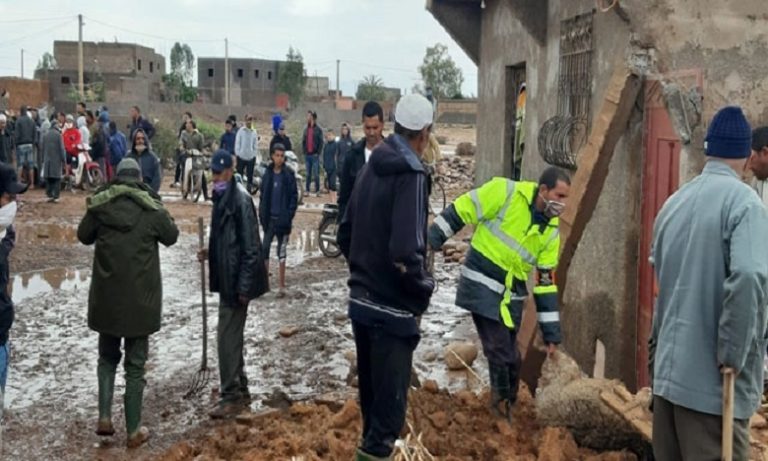 المجتمع المدني يرسم البسمة على وجوه المتضررين من الفيضانات بقلعة السراغنة