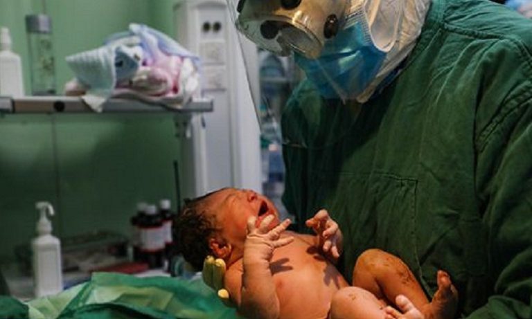 المركز الاستشفائي الجامعي بوجدة : تسجيل أول حالة ولادة لامرأة مصابة بفيروس كورونا