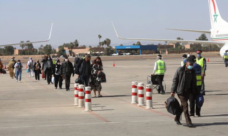 المغاربة العالقون بالخارج: 304 أشخاص يحلون بمطار مراكش المنارة الدولي قادمين من تركيا