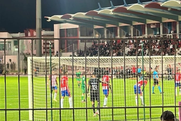 المغرب التطواني يوضح بشأن منع الجمهور