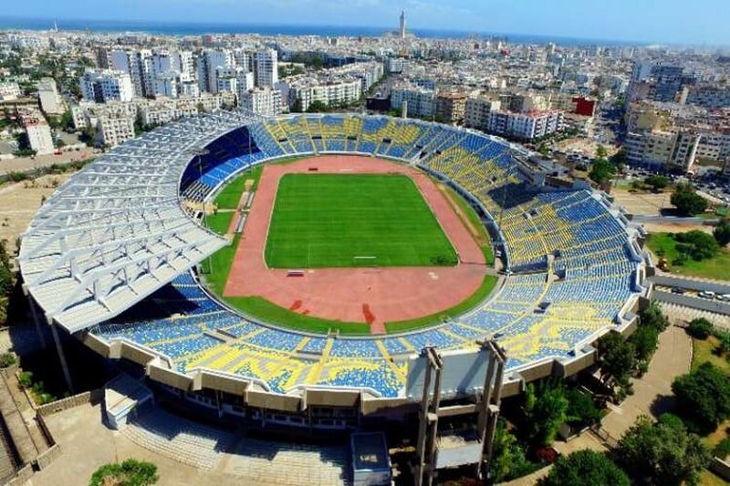 المغرب يستعد لتنظيم "كان 2025" بإطلاق أشغال تأهيل مركب محمد الخامس