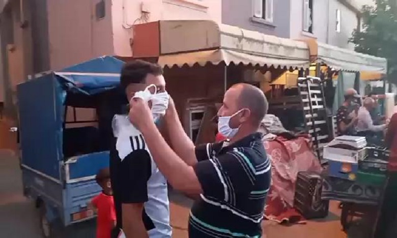 الملحقة الإدارية الثانية بمكناس وجمعيات المجتمع المدني تنظمان حملة تحسيسية واسعة ضد "كوفيد ـ 19"