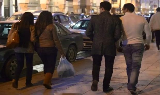 الهواتف الذكية تستجيب لحماية النساء حاملات الإعاقة السمعية والبصرية من العنف في الأماكن العامة