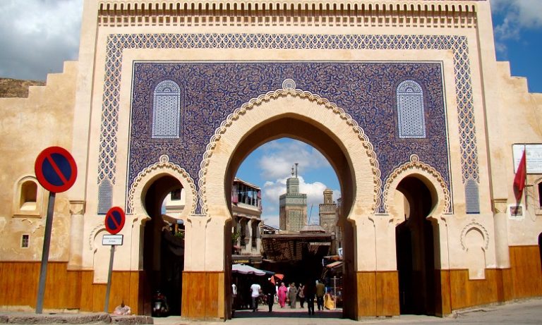 امن فاس يفتح بحثا في صورة على "فبسبوك" لأشخاص يحملون أسلحة بيضاء