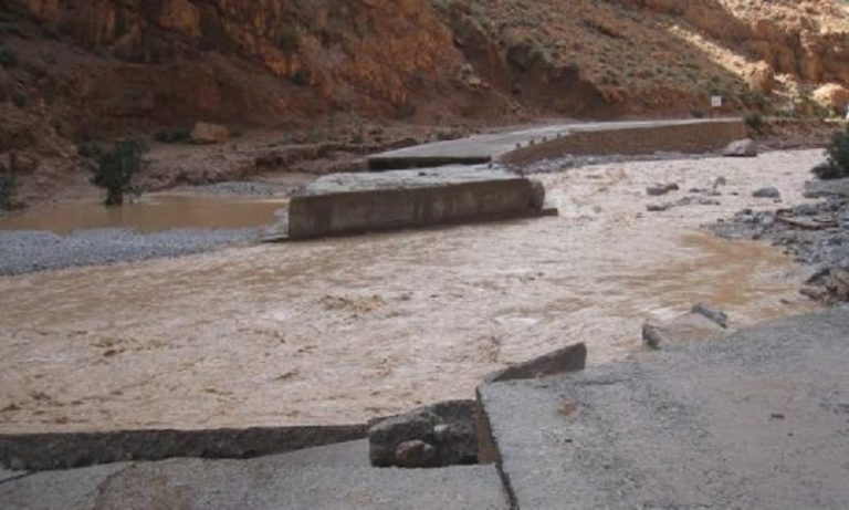 انقطاع حركة السير على مستوى الطريق الجهوية الرابطة بين تاليوين وتافراوت