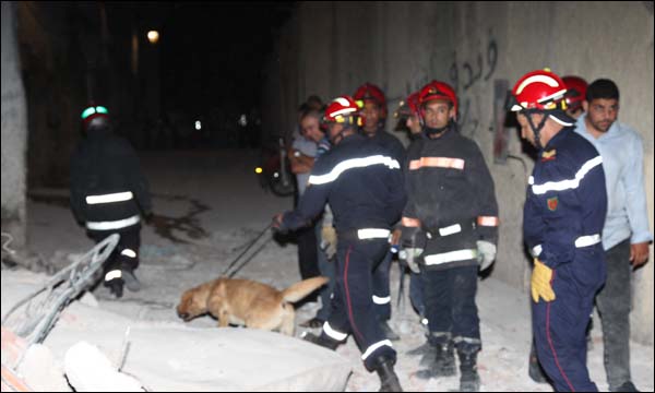 جانب من البحث عن ضحايا المنزل المهجور (أيس بريس)