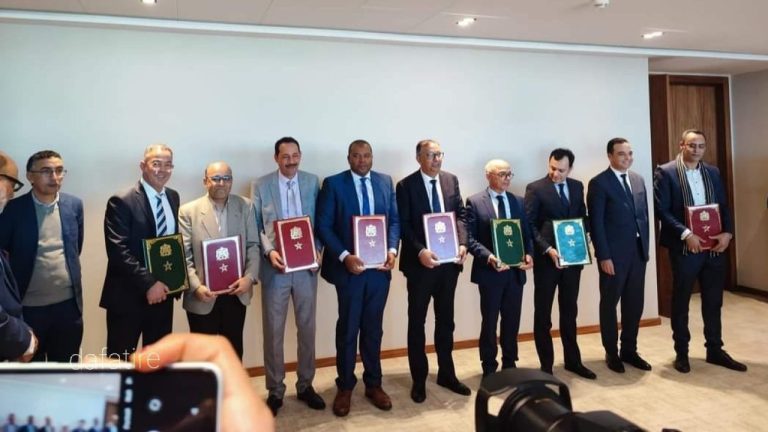 بعد التعديل .. الحكومة توقع مع النقابات محضر اتفاق حول النظام الأساسي