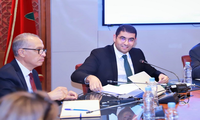 بنسعيد يعد بإحداث "جواز الشباب" لتسهيل الولوج إلى أكبر عدد ممكن من المزايا والخدمات