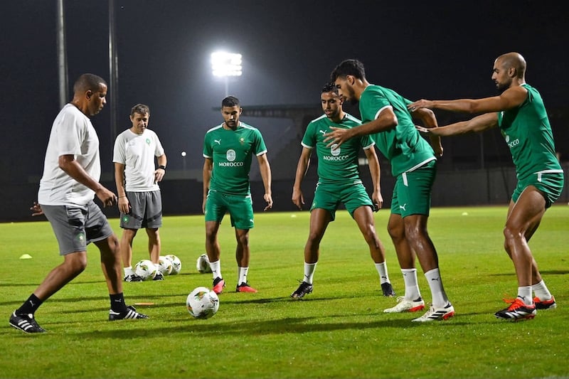 بوفال يغيب عن تداريب المنتخب وزياش يعود
