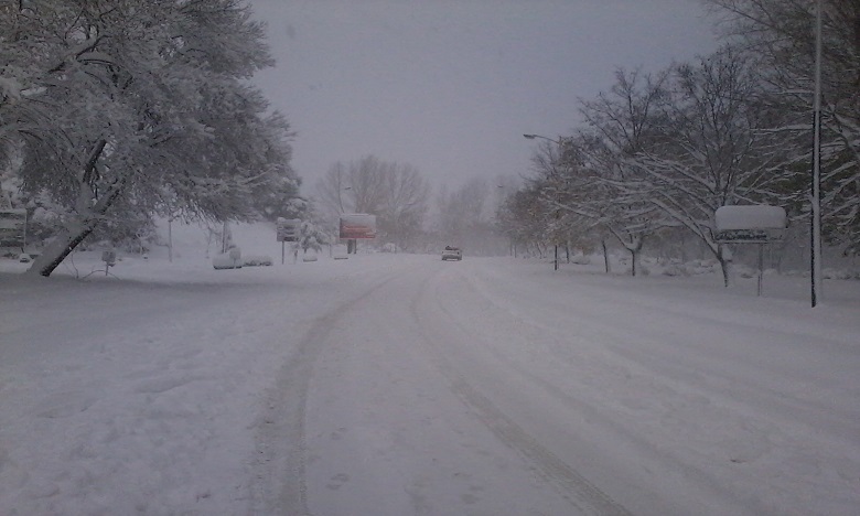 تساقطات ثلجية ورياح قوية بعدد من عمالات وأقاليم المملكة