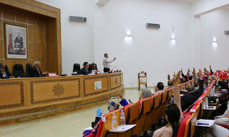تشنج وملاسنات بدورة جماعة فاس أثناء انتخاب رؤساء ونواب اللجان الدائمة