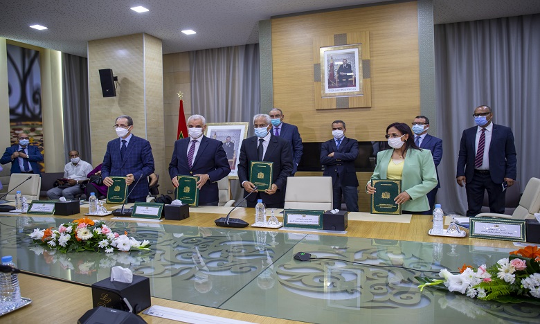 تقديم دليل "تدبير الإضراب عن الطعام بالمؤسسات السجنية"..أداة علمية تحدد مسؤولية ومجال وطريقة تدخل الجهات المعنية