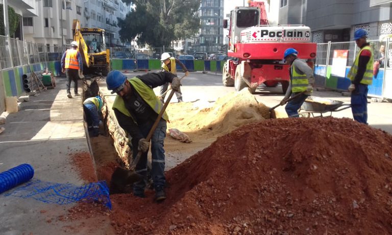 تقوية و تجديد شبكة الماء الشروب بحي ﯕوتيي بالدار البيضاء