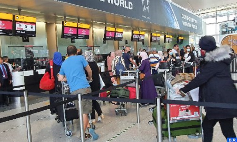 تنظيم رحلة أولى لعودة المغاربة العالقين في المملكة المتحدة