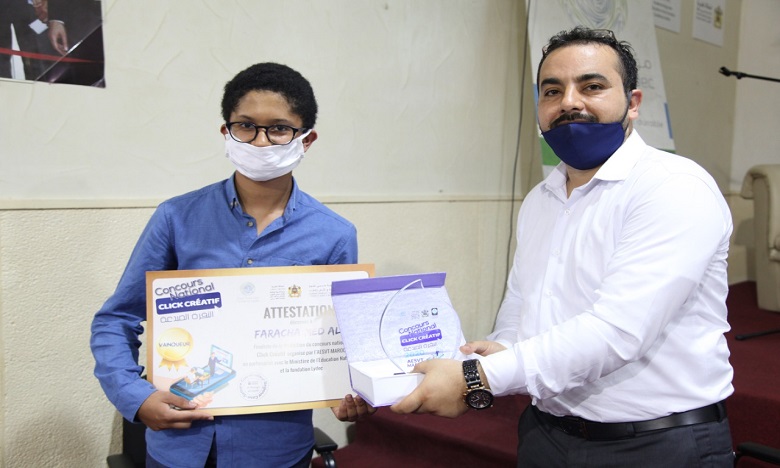 توزيع الجوائز على مسابقة أحسن مبادرة بيئية ومسابقة النقرة المبدعة