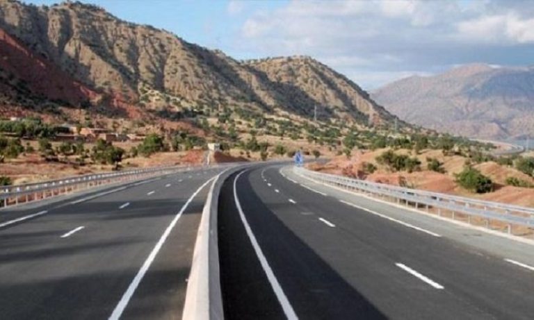 توقف مؤقت لحركة السير في الاتجاهين فوق قنطرة سيدي علال التازي بالطريق السيار