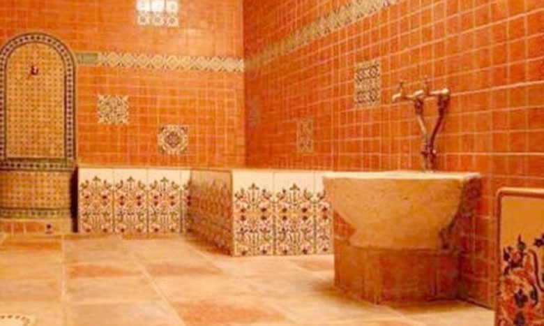 جامعة أرباب ومستغلي الحمامات تطالب بالتدخل العاجل لانقاذ وضعية القطاع من الشلل