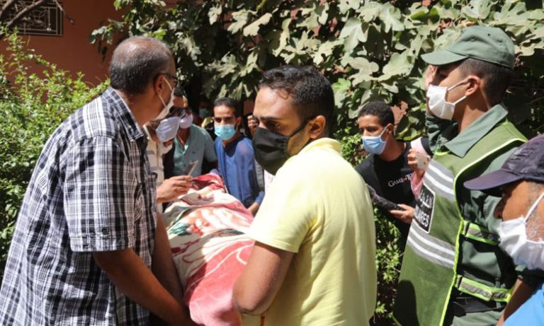 جثمان الفنان المسرحي والكوميدي عبد الجبار لوزير يوارى الثرى بمقبرة باب دكالة بمراكش