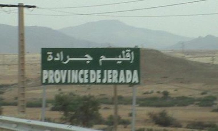 جرادة : وفاة 3 أشخاص وإصابة 3 آخرين في انهيار ركام من الصخور والأتربة بمقلع سطحي