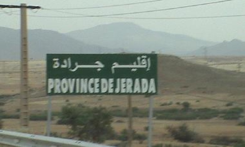 جرادة : وفاة 3 أشخاص وإصابة 3 آخرين في انهيار ركام من الصخور والأتربة بمقلع سطحي