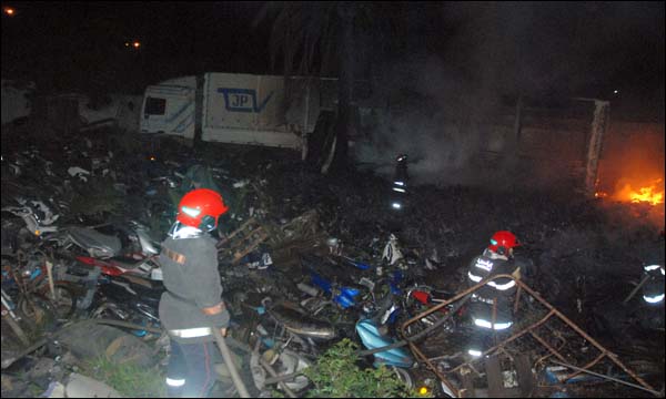 حريق في محجز بالبيضاء يدمر عشرات الدراجات النارية