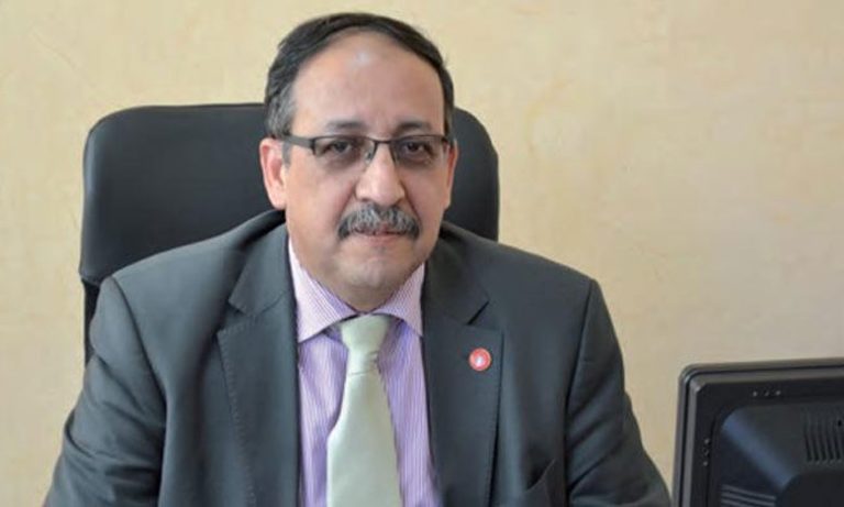 خبراء في مجال الصحة والصناعة الدوائية والاقتصاد يناقشون كيفيات رفع الحجر الصحي