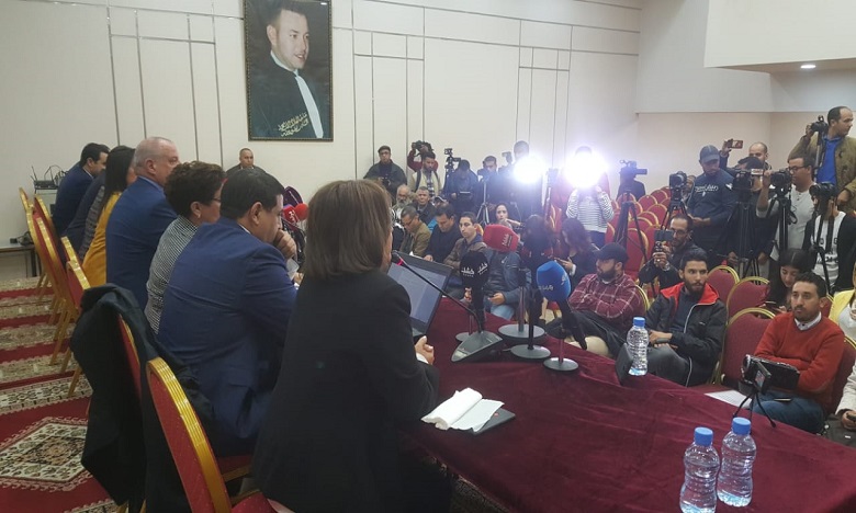 دفاع ضحايا توفيق بوعشرين ينتقد تدخل "سياسيين متقاعدين" في الملف ويؤكد تقديمه لشكاية ب"الوسطاء"