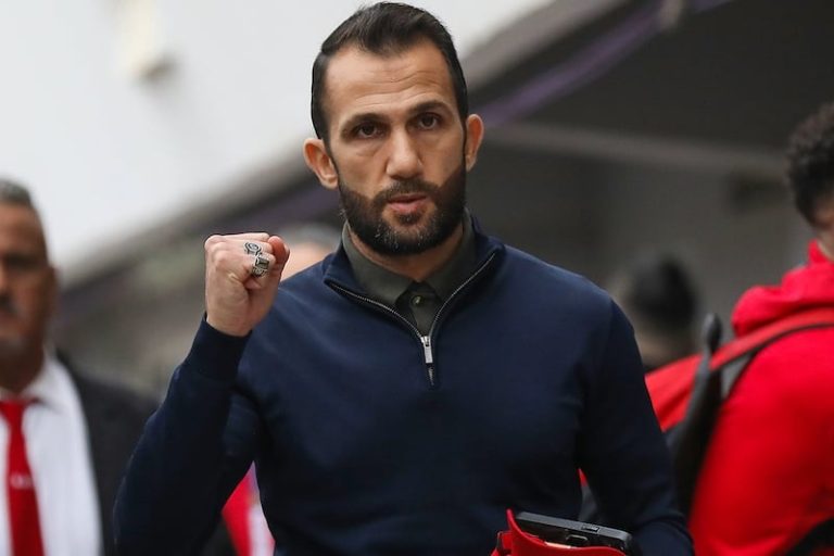 رمزي يقترب من تحليل "الكان" بهولندا