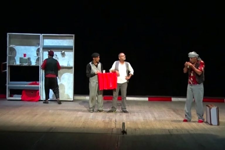 "رواد الخشبة" تقدم "أبو الغرائب" في تازة