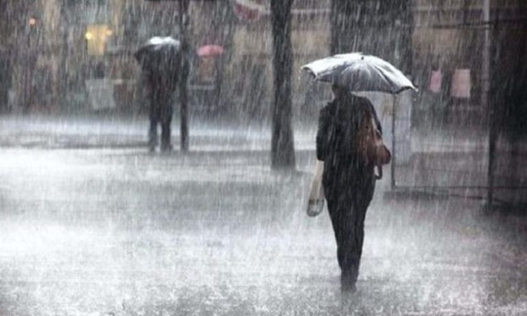 زخات رعدية محليا قوية بعدد من مناطق المملكة