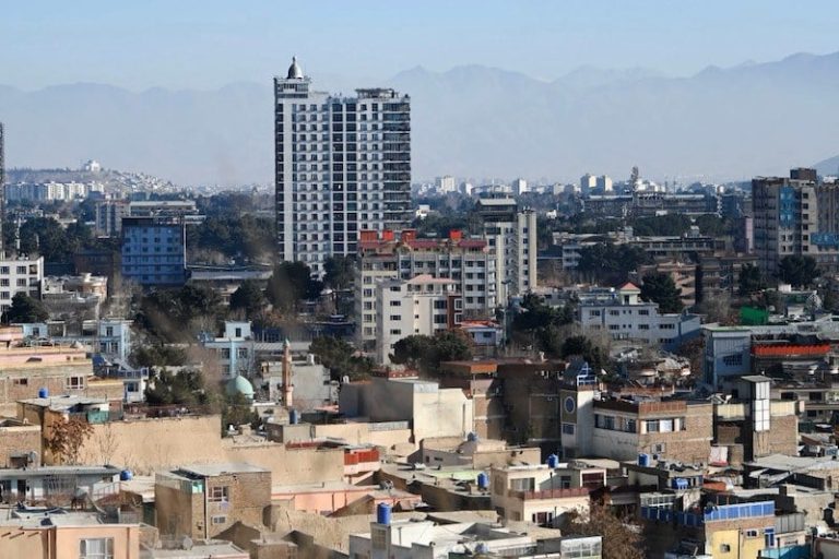 زلزال بقوة 6,4 درجات يهز أفغانستان