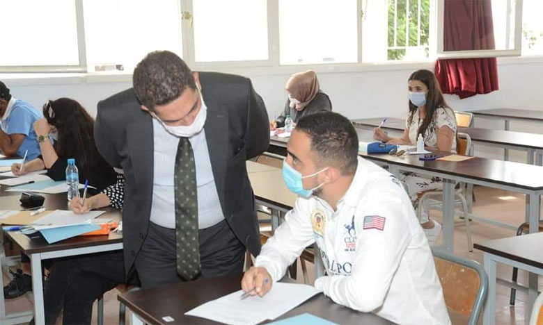 سلا: أمزازي يؤكد اتخاذ جميع التدابير لإجراء الامتحانات مع الحفاظ على سلامة الطلبة وجميع المتدخلين