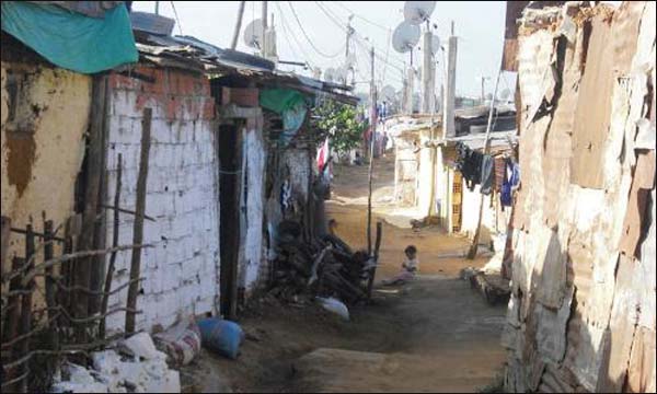 سلطات المحمدية تعد بهدم آخر 'براريك' دوار الشانطي