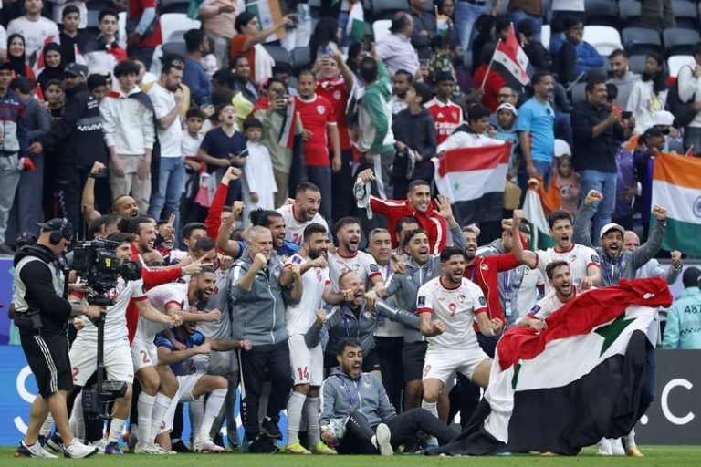 سوريا تتأهل للدور الـ16 لكأس آسيا لأول مرة