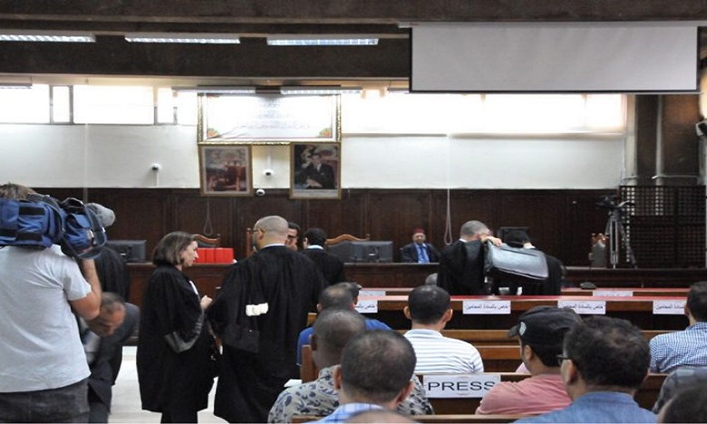 سيارة اسعاف وطبيب مداوم في جلسات محاكمة معتقلي الحسيمة